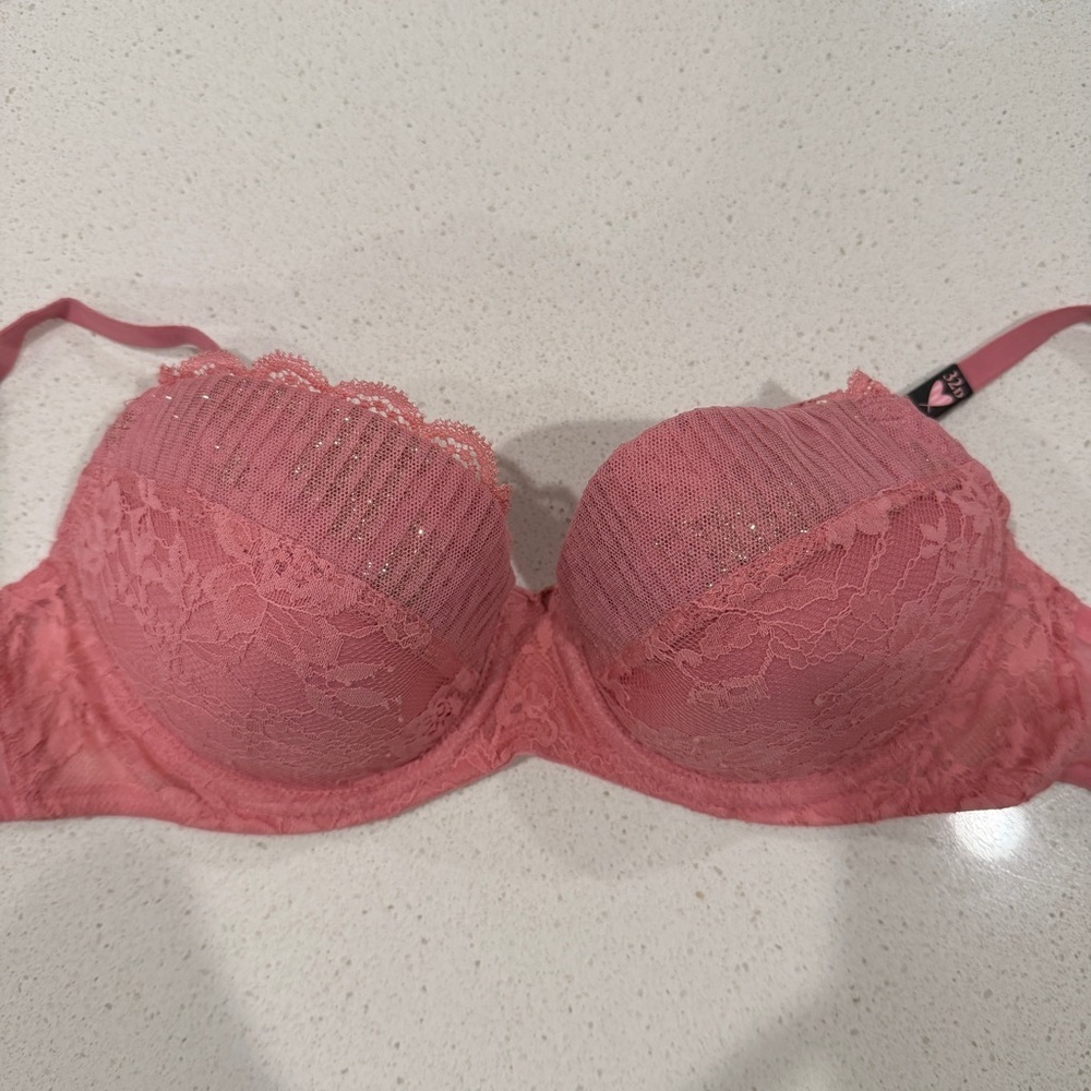 NWT Victoria’s Secret Dream Angels Lined Demi Padded Bra Pink Lace Glitter 32D